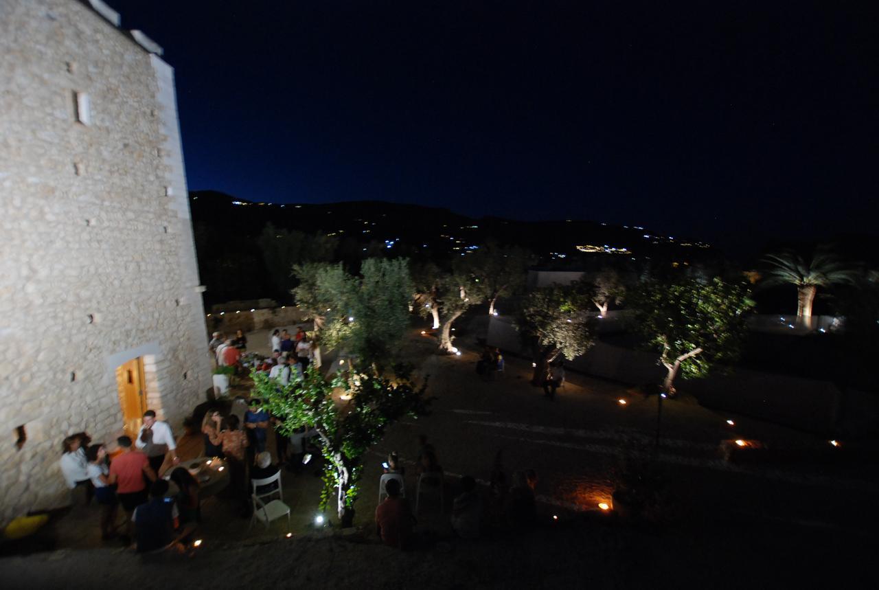 Hotel Torre Santamaria Resort Mattinata Eksteriør billede