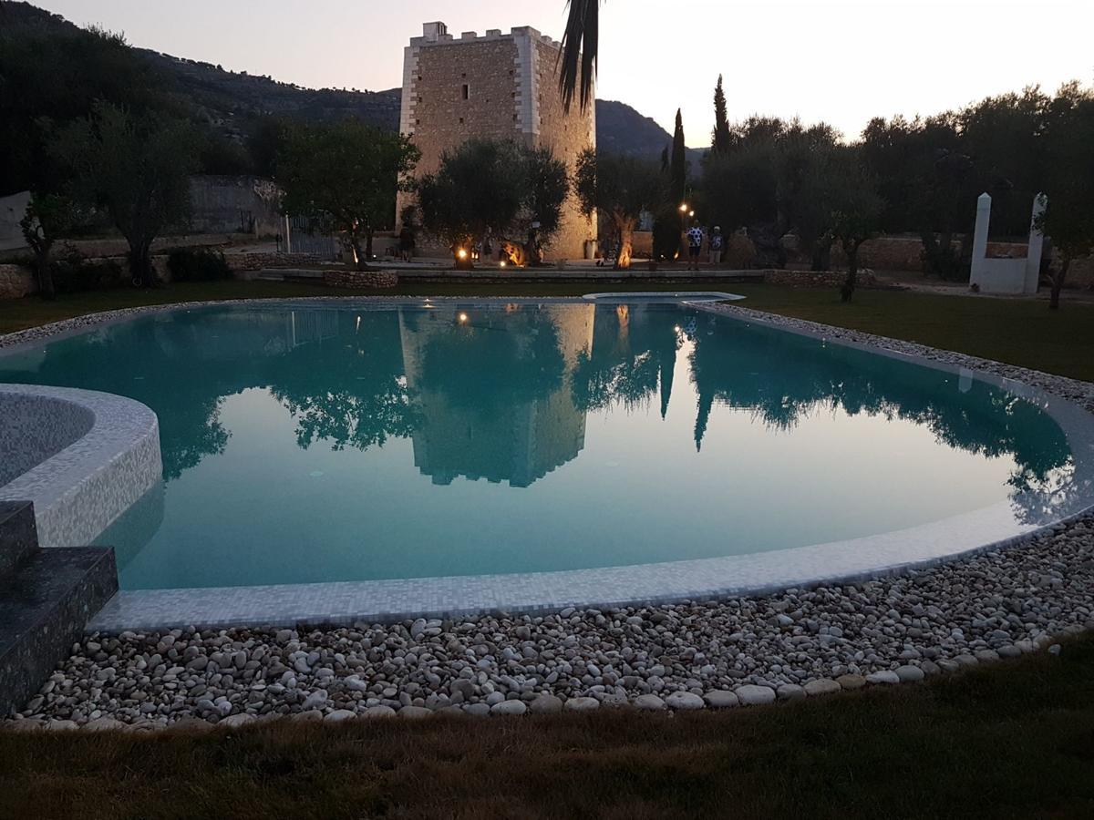 Hotel Torre Santamaria Resort Mattinata Eksteriør billede